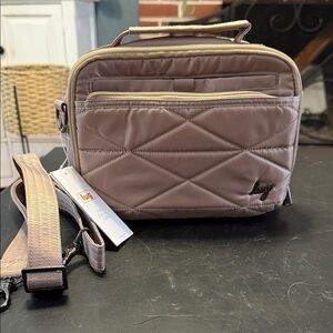 Lug Tan Quilted Messenger Bag with Sleek Design